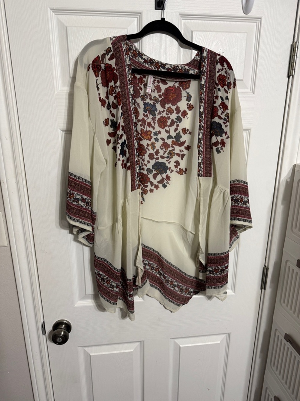 Cream Floral Open-Front Tunic Kimono with Red Accents